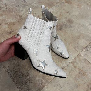 Betsey Johnson Edison White Star Ankle bootie